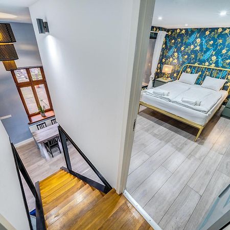 Azure Oasis In The Heart Of The City بودابست المظهر الخارجي الصورة