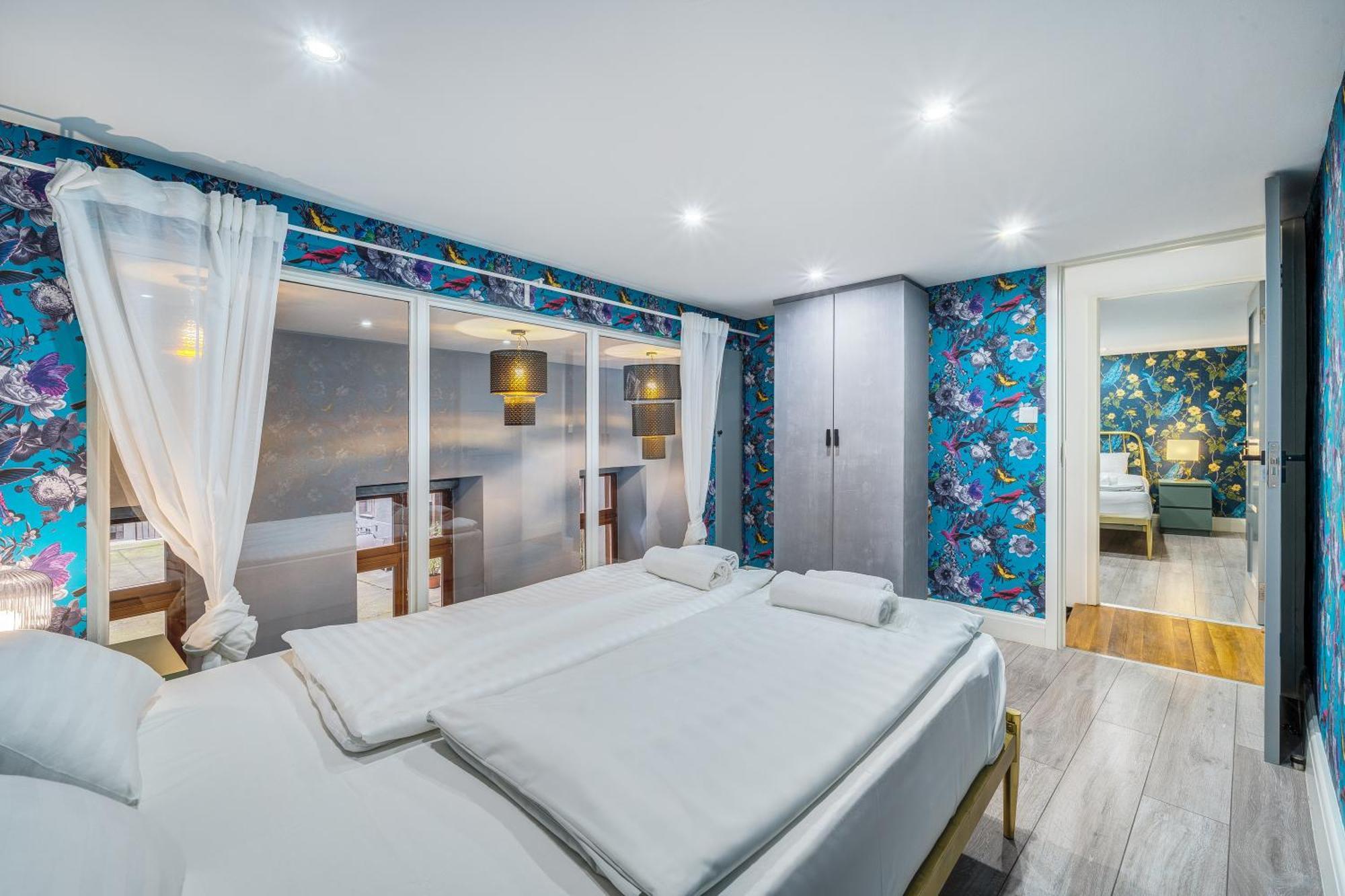 Azure Oasis In The Heart Of The City بودابست المظهر الخارجي الصورة