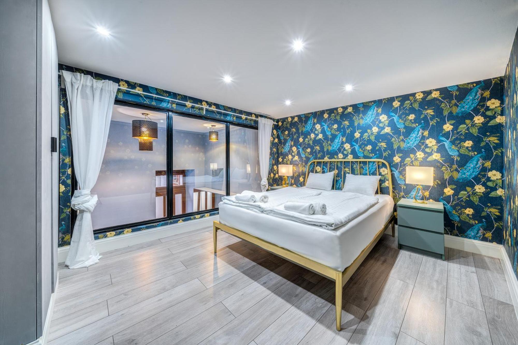 Azure Oasis In The Heart Of The City بودابست المظهر الخارجي الصورة