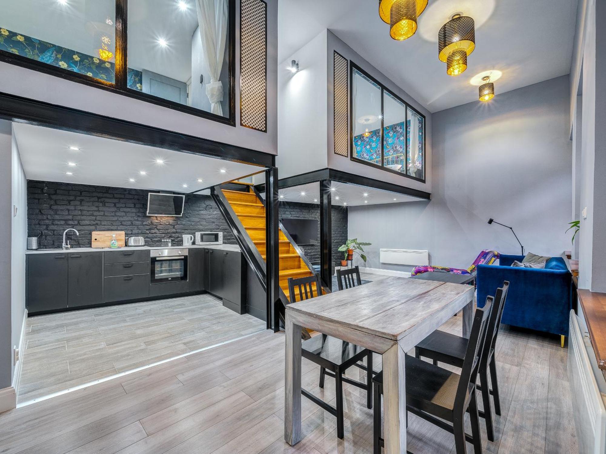 Azure Oasis In The Heart Of The City بودابست المظهر الخارجي الصورة
