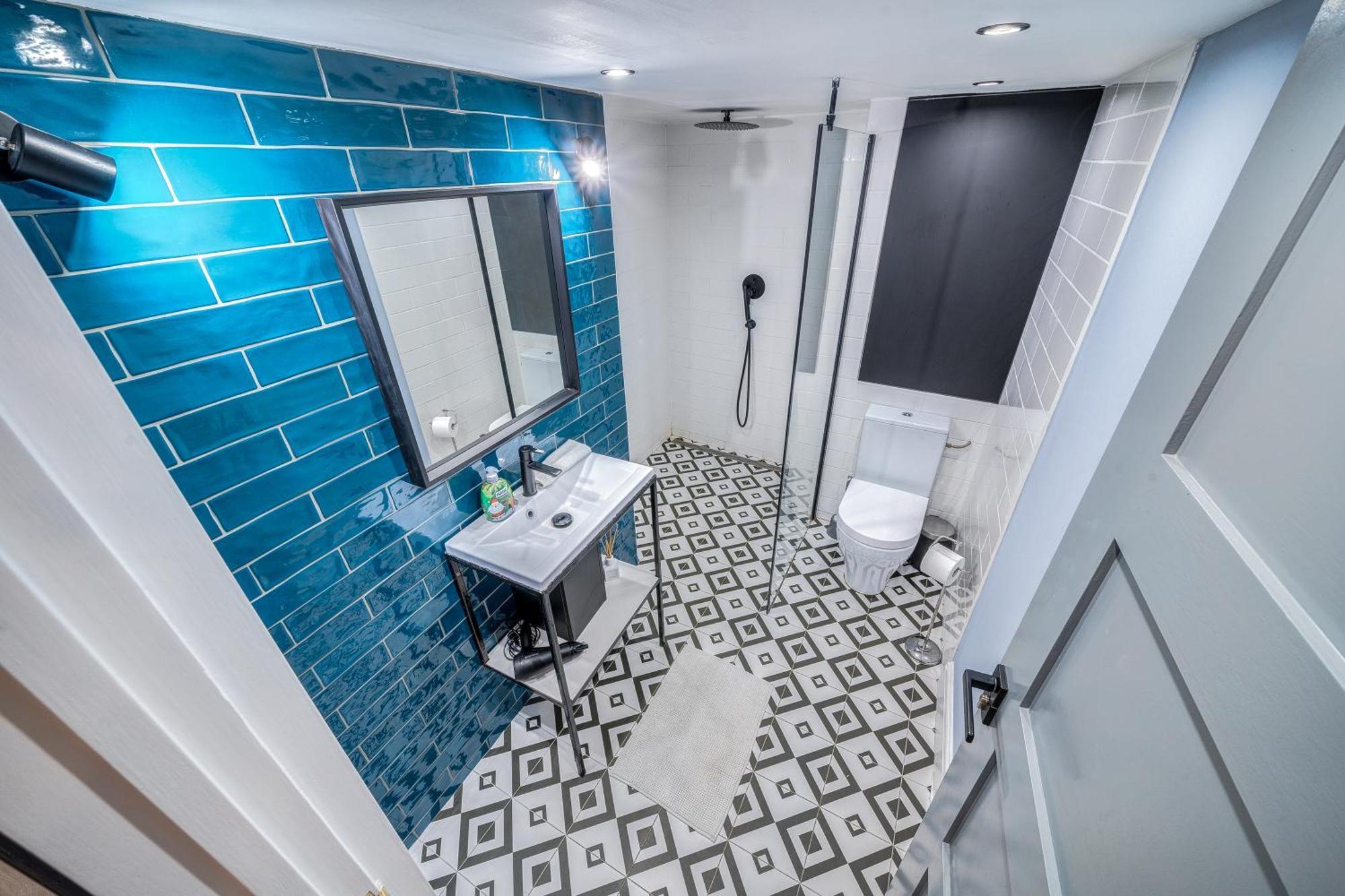 Azure Oasis In The Heart Of The City بودابست المظهر الخارجي الصورة